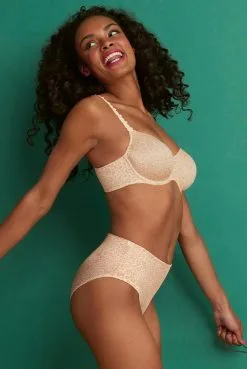 Rosa Faia Taillenslip+ Joy -Bademode Elegant magasin Rosa Faia Taillenslip Joy 1361 107 smart rose 03 1280x1280