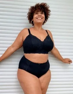 SugarShape High-Waist-Panty "Bella" Black 13 SugarShape High-Waist-Panty "Bella" Black -Bademode Elegant magasin sugarshape bella black bralette editorial tanya weisse wand