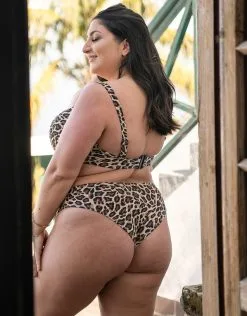 SugarShape Bikini-Brazilian-Slip "Monaco" Wild 15 SugarShape Bikini-Brazilian-Slip "Monaco" Wild -Bademode Elegant magasin sugarshape bikini slip monaco wild back editorial single full 1