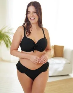 SugarShape Bikini-Slip "Valencia" Black -Bademode Elegant magasin sugarshape bikini slip valencia black front editorial single full 1