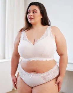 SugarShape String "Sophia" Powder 9 SugarShape String "Sophia" Powder -Bademode Elegant magasin sugarshape bralette string sophia powder front editorial single bhs 95 117 5 hs 125 full 1