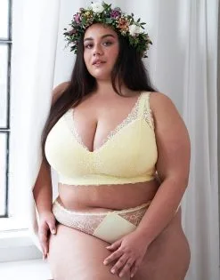 SugarShape String "Suki" Vanilla -Bademode Elegant magasin sugarshape bralette string suki vanilla front editorial single bhs 95 117 5 hs 130 full 1