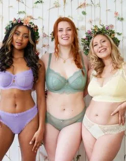 SugarShape String "Suki" Vanilla -Bademode Elegant magasin sugarshape bralette string suki vanilla front editorial triple full 2