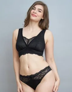 SugarShape Brazilian-Slip "Eliana Velvet" Black -Bademode Elegant magasin sugarshape brazilian slip eliana velvet black front packshot model darkgrey single full 2