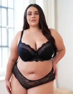 SugarShape Panty "Emilia" Black -Bademode Elegant magasin sugarshape halbwattierter bh panty emilia black front editorial single bhs 95 117 5 hs 125 full 1