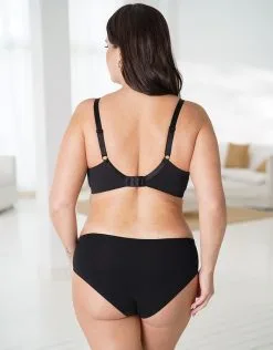 SugarShape Panty "Cotton Basic" Black 13 SugarShape Panty "Cotton Basic" Black -Bademode Elegant magasin sugarshape panty basic cotton black back editorial single full 1