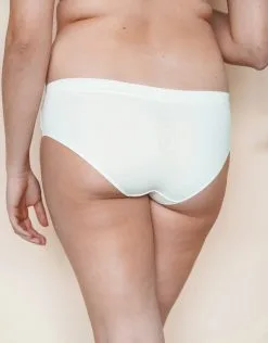 SugarShape Panty-Set "Cotton Basic" 13 SugarShape Panty-Set "Cotton Basic" -Bademode Elegant magasin sugarshape panty basic cotton ivory back editorial single crop 1