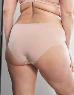 SugarShape Panty "Pure Basic" Cappuccino -Bademode Elegant magasin sugarshape panty pure basic cappuccino back editorial single crop 1