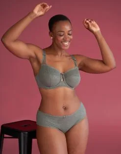 SugarShape Panty "Sienna" Olive -Bademode Elegant magasin sugarshape panty sienna olive front editorial single full 3