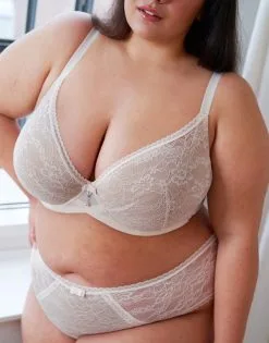 SugarShape Panty "Valerie" Cream -Bademode Elegant magasin sugarshape plunge bh panty valerie cream front editorial single bhs 95 117 5 hs 125 full 4