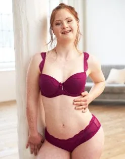 SugarShape Panty "Clara" Bordeaux -Bademode Elegant magasin sugarshape schalen bh clara bordeaux front editorial single bhs 75 85 hs 100 full 5