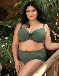 SugarShape Schalen-Bikini-Top "Valencia" Olive 11 SugarShape Schalen-Bikini-Top "Valencia" Olive -Bademode Elegant magasin sugarshape schalen bikini top valencia olive front editorial single full 2