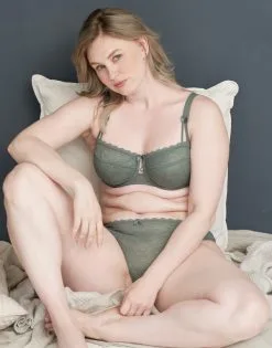 SugarShape String "Sienna" Olive -Bademode Elegant magasin sugarshape string sienna olive front editorial single full 5