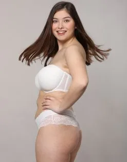 SugarShape Stringpanty "Diamond" Ivory -Bademode Elegant magasin sugarshape stringpanty diamond side packshot model grey single full 1