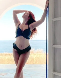 SugarShape Bikini-Slip "Valencia Classic" Olive -Bademode Elegant magasin sugarshape valencia olive front editorial single full 47